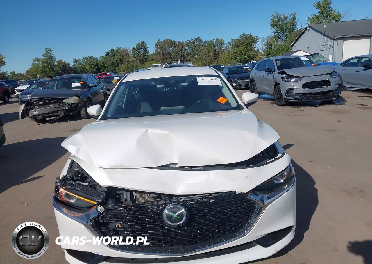 2019 Mazda Mazda3 Select Package VIN:JM1BPACL2K1110724 - 12