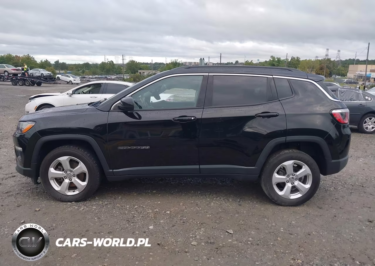 2019 Jeep Compass Latitude 4X4 VIN:3C4NJDBB0KT829164 - 14