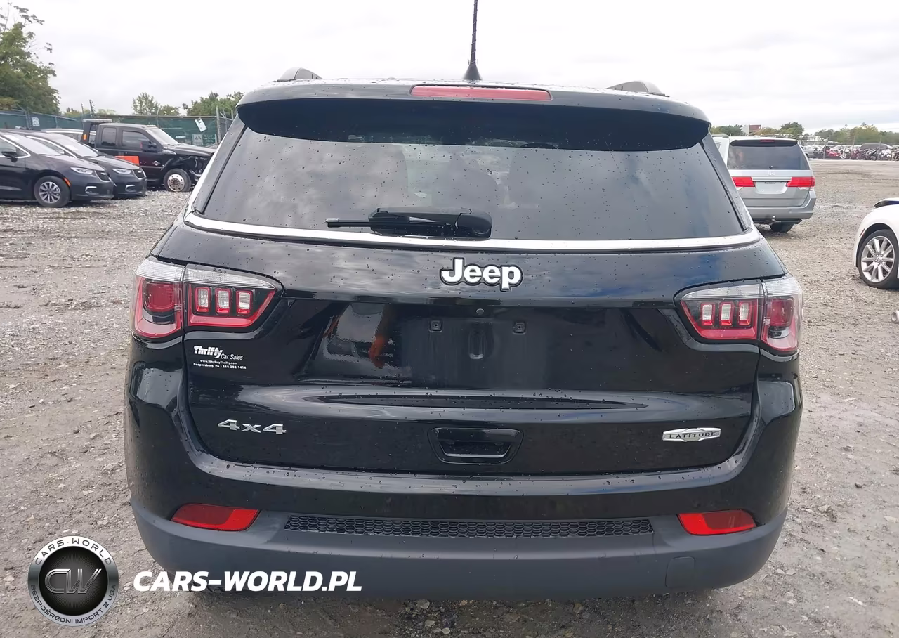 2019 Jeep Compass Latitude 4X4 VIN:3C4NJDBB0KT829164 - 16
