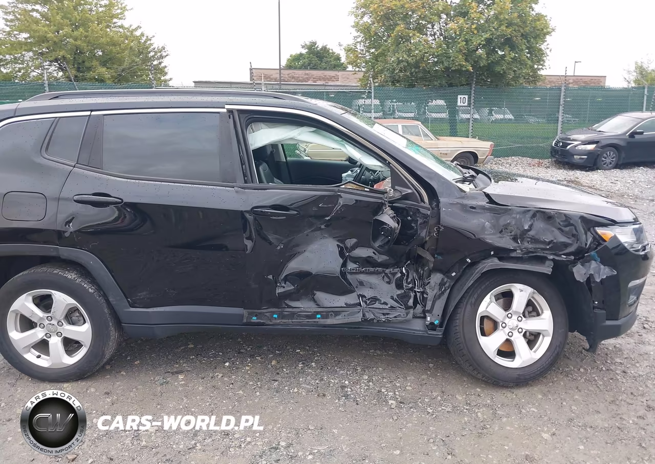 2019 Jeep Compass Latitude 4X4 VIN:3C4NJDBB0KT829164 - 6