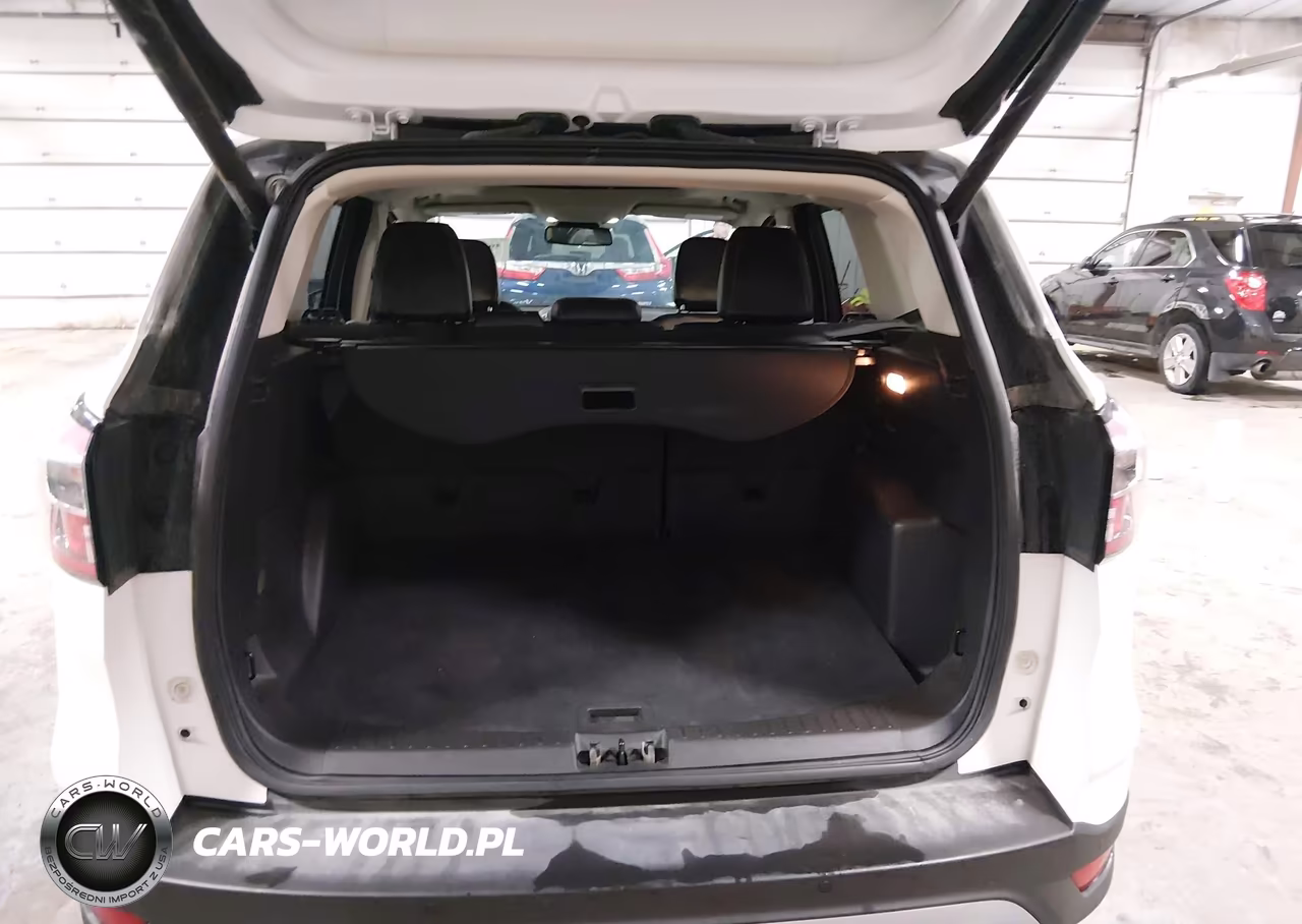 2018 Ford Escape Titanium VIN:1FMCU9J90JUA27076 - 17