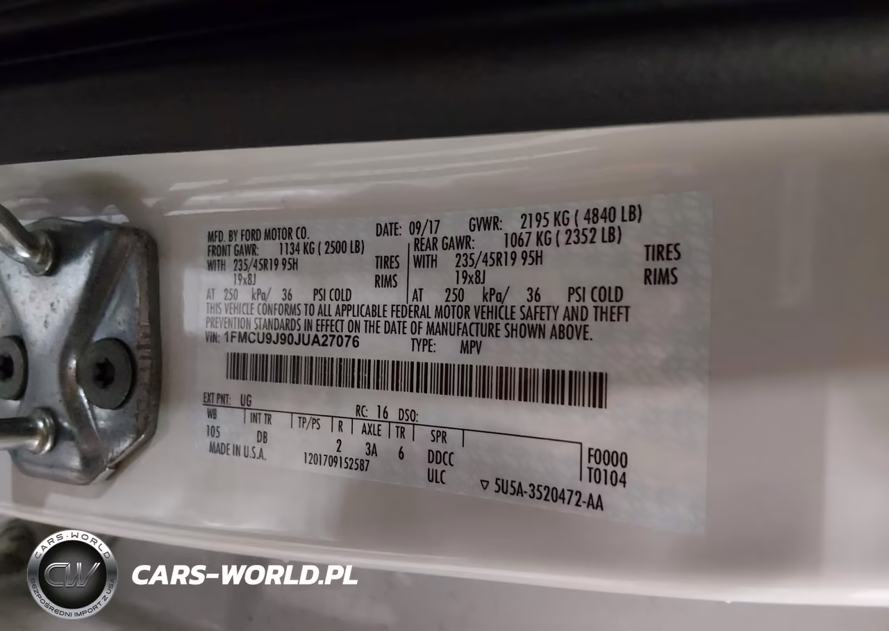 2018 Ford Escape Titanium VIN:1FMCU9J90JUA27076 - 9