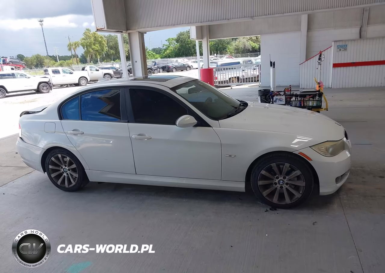 2011 BMW 328I VIN:WBAPH7C57BE683793 - 13