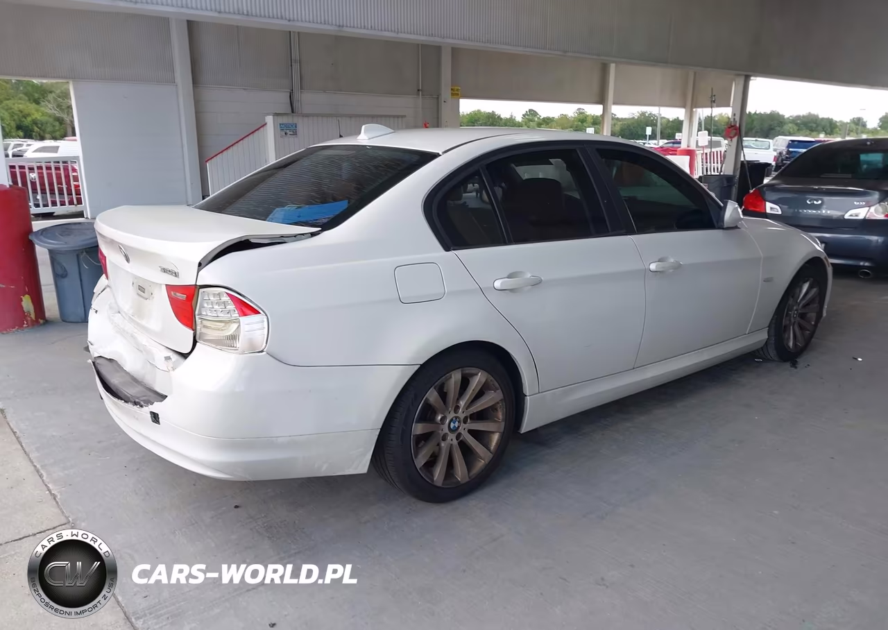 2011 BMW 328I VIN:WBAPH7C57BE683793 - 4