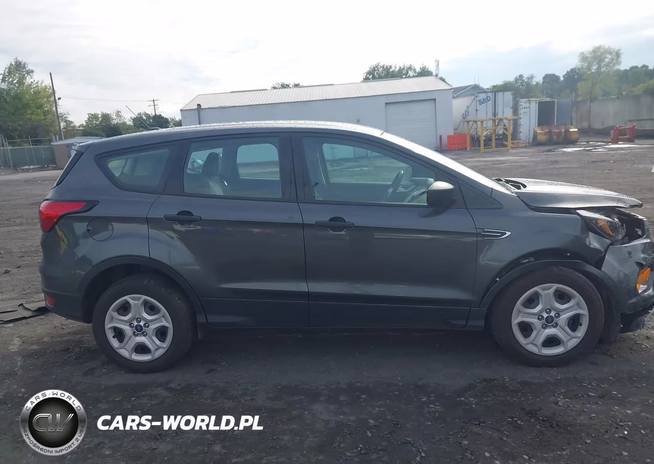 2019 Ford Escape S VIN:1FMCU0F71KUC43880 - 13