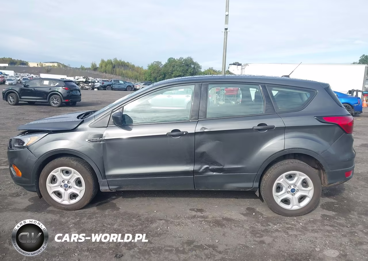 2019 Ford Escape S VIN:1FMCU0F71KUC43880 - 14