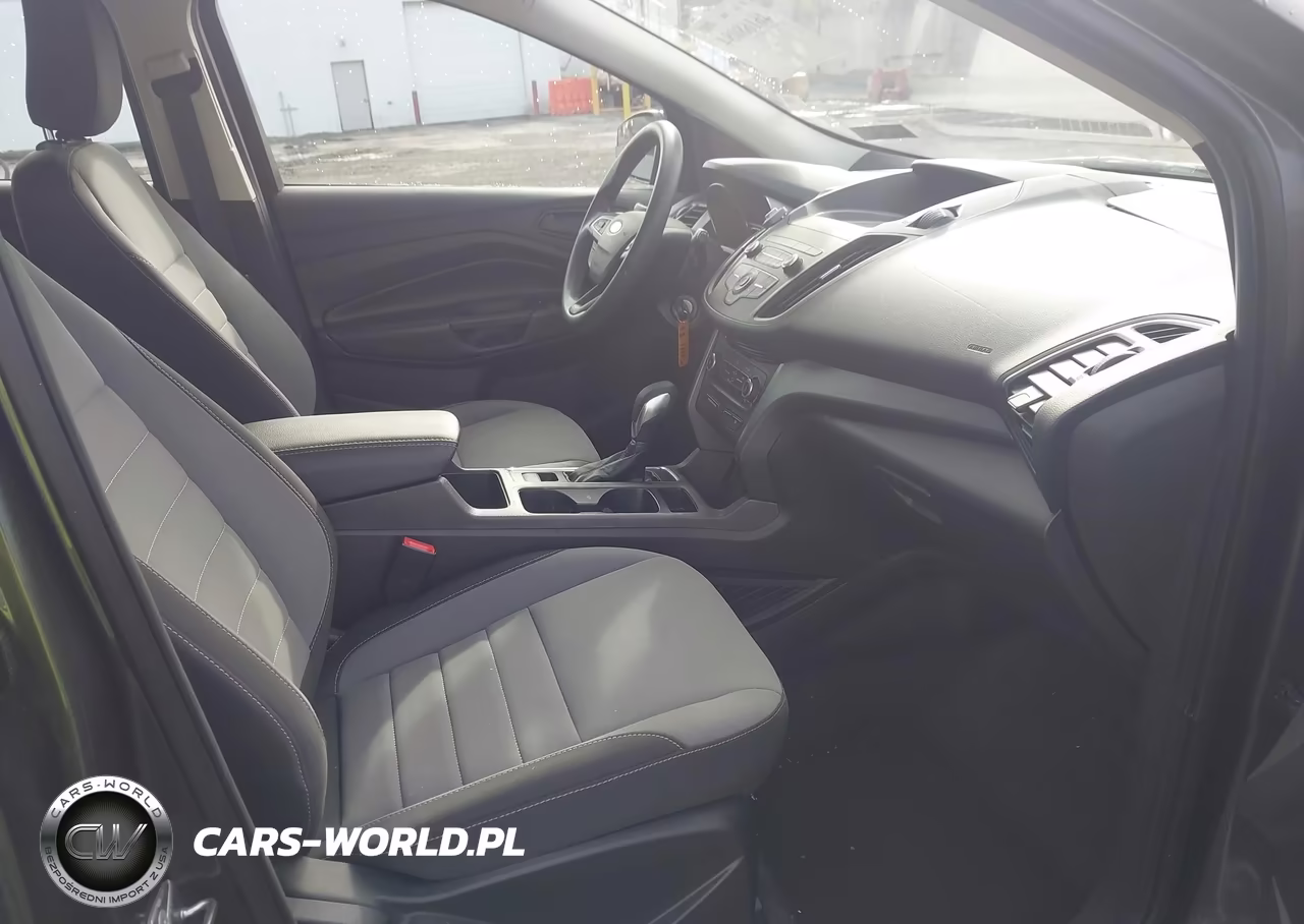 2019 Ford Escape S VIN:1FMCU0F71KUC43880 - 5