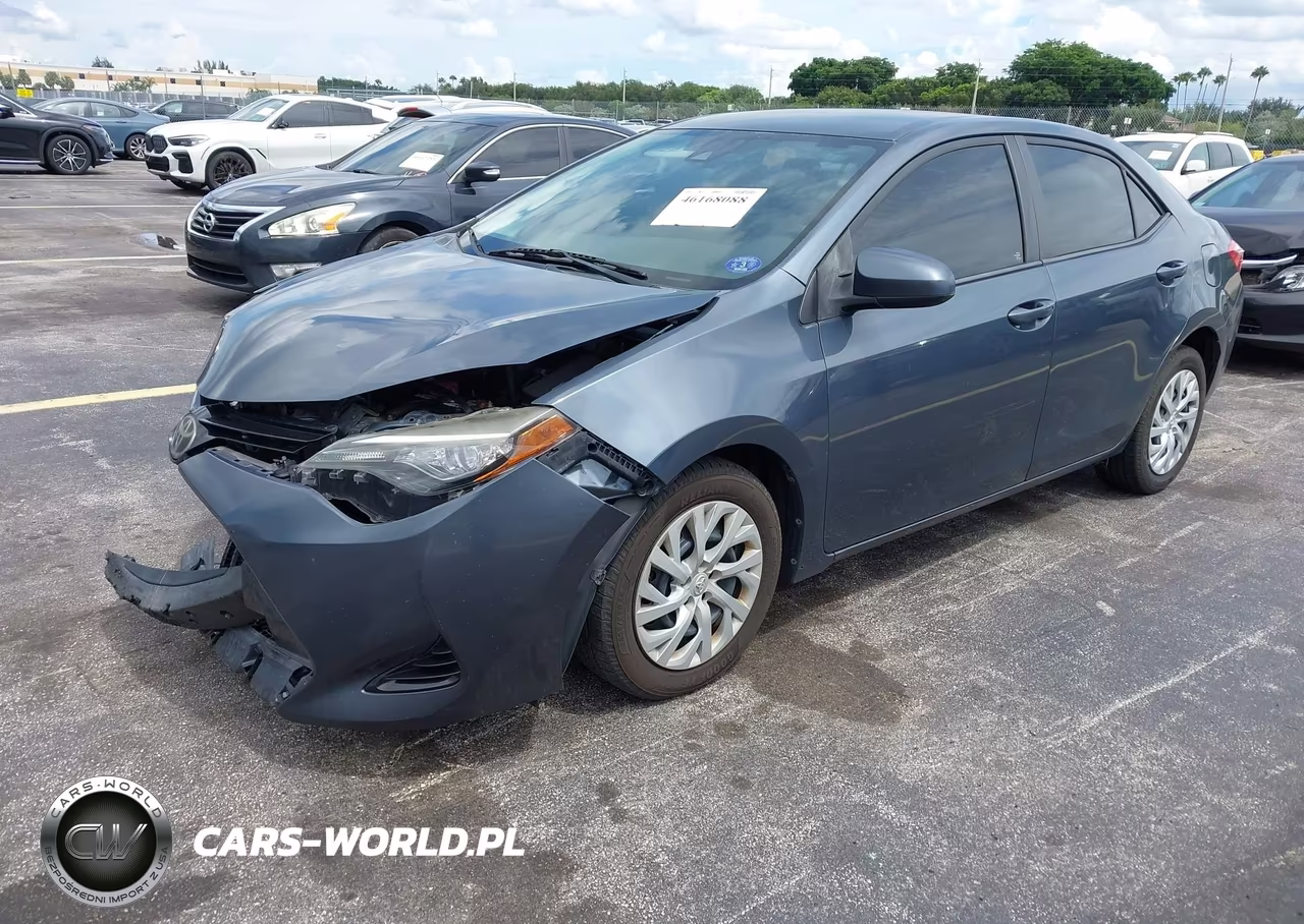 2017 Toyota Corolla Le VIN:2T1BURHE0HC812496 - 2