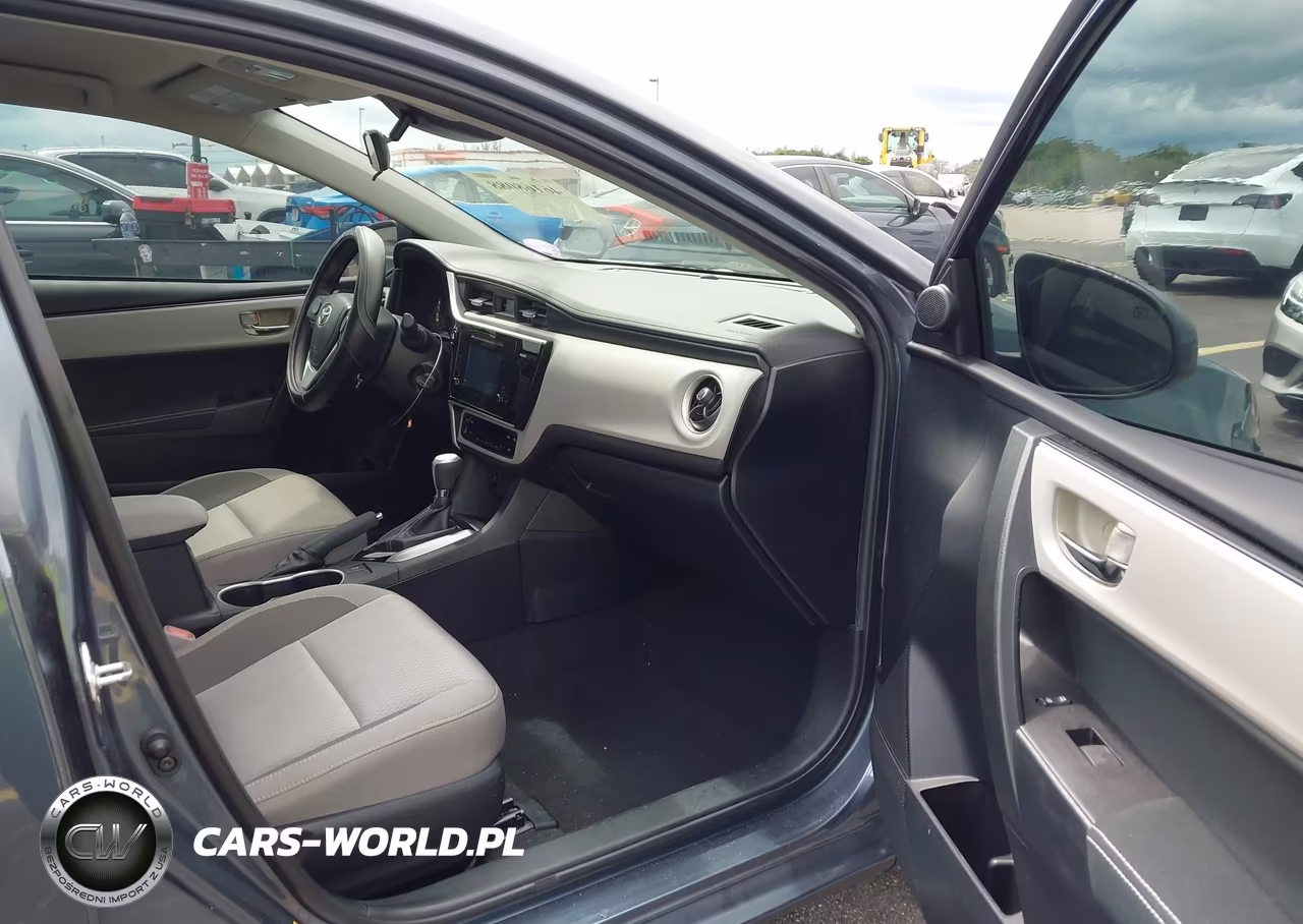 2017 Toyota Corolla Le VIN:2T1BURHE0HC812496 - 5