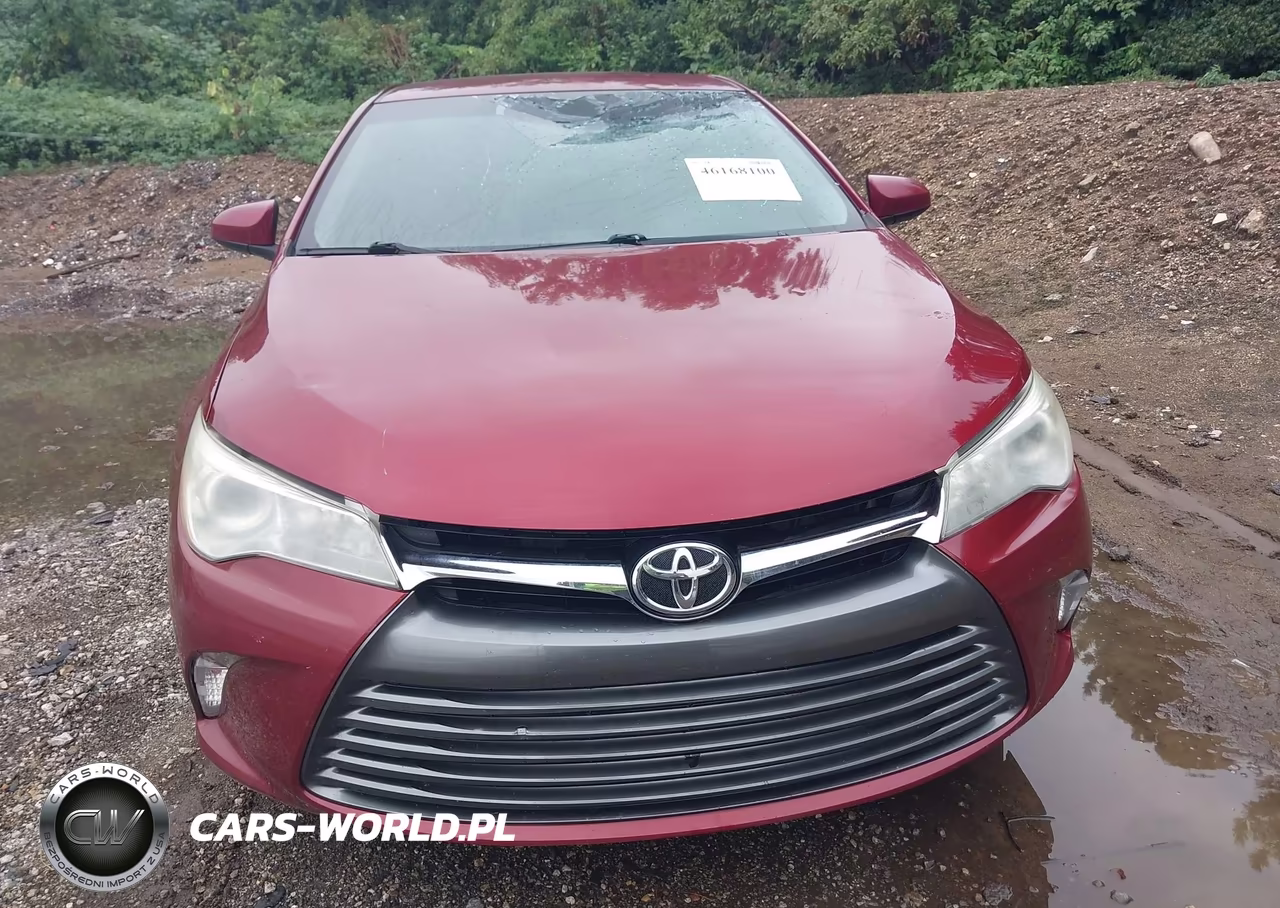 2016 Toyota Camry Le VIN:4T1BF1FK5GU558155 - 12
