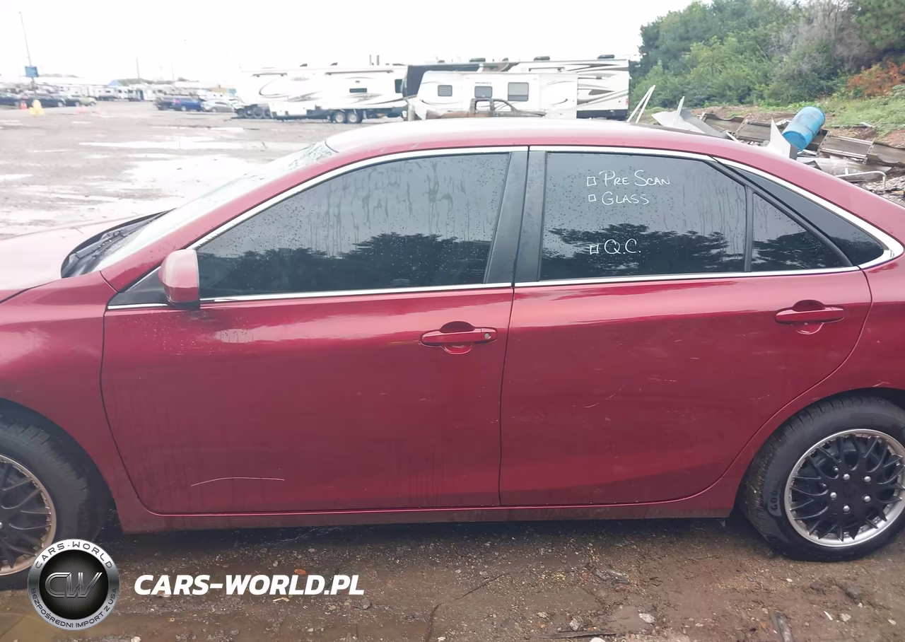 2016 Toyota Camry Le VIN:4T1BF1FK5GU558155 - 14