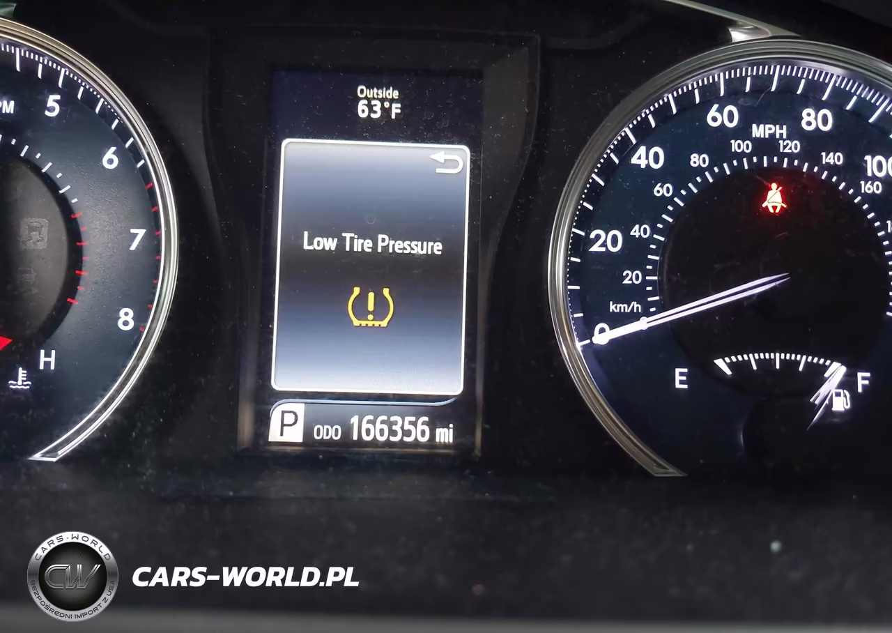 2016 Toyota Camry Le VIN:4T1BF1FK5GU558155 - 15