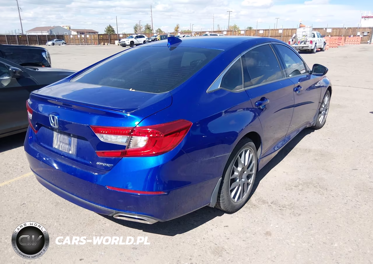 2018 Honda Accord Sport VIN:1HGCV1F35JA014933 - 4