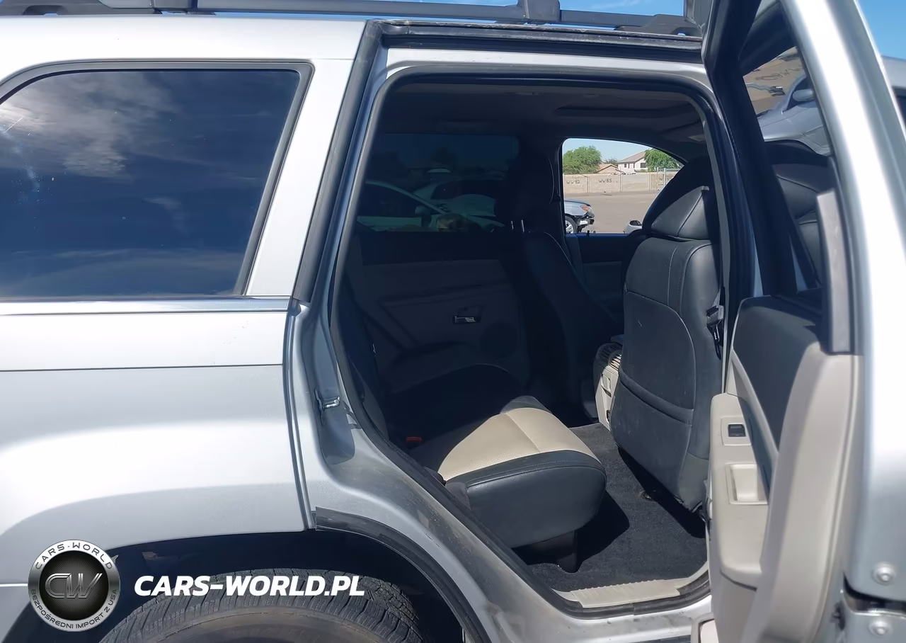 2008 Jeep Grand Cherokee Limited VIN:1J8HS582X8C118933 - 8