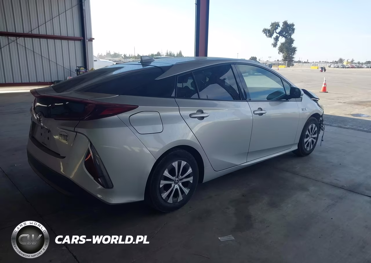 2020 Toyota Prius Prime Le VIN:JTDKARFP8L3161357 - 4