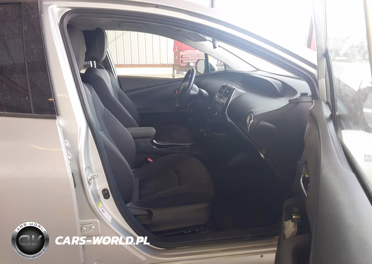 2020 Toyota Prius Prime Le VIN:JTDKARFP8L3161357 - 5