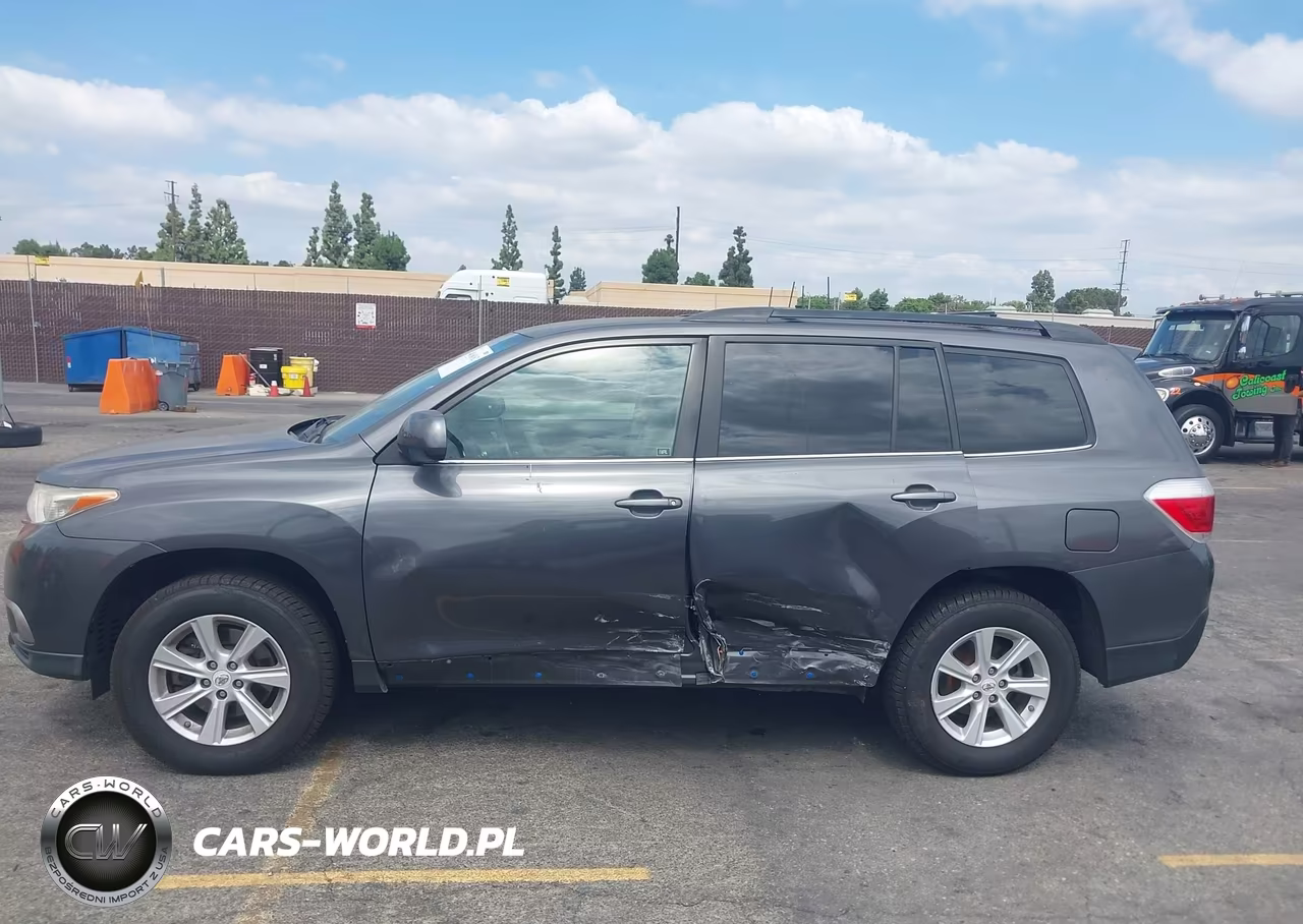 2011 Toyota Highlander Base V6 VIN:5TDZK3EH8BS044894 - 14