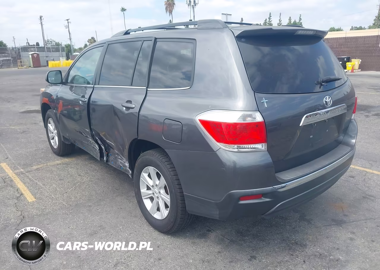 2011 Toyota Highlander Base V6 VIN:5TDZK3EH8BS044894 - 3