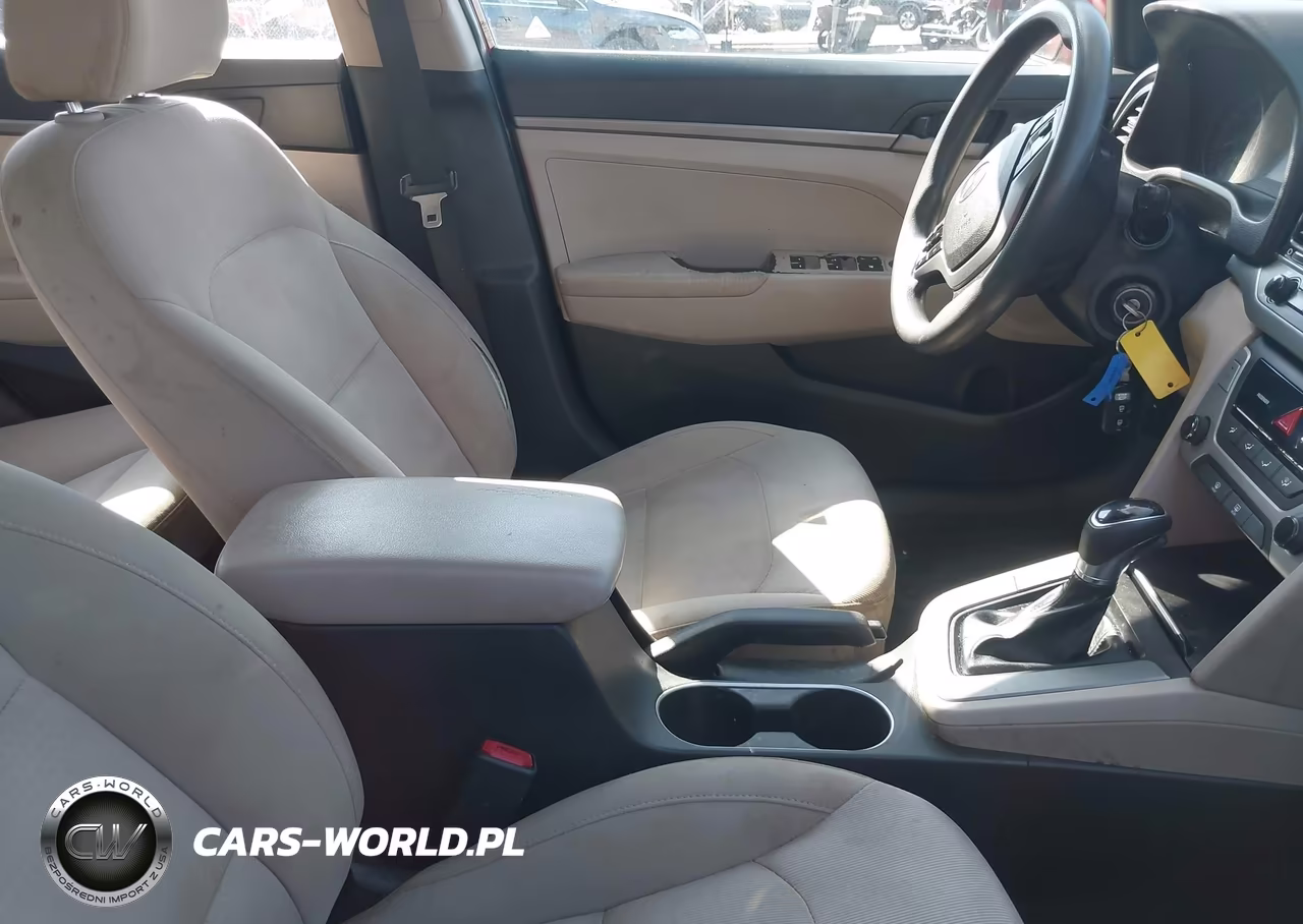 2017 Hyundai Elantra Se VIN:KMHD74LFXHU399360 - 5