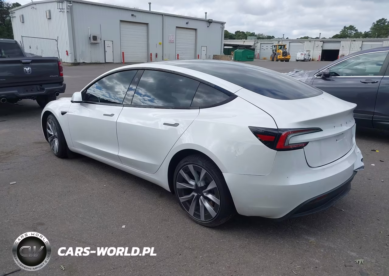 2025 Tesla Model 3 Long Range All-Wheel Drive VIN:5YJ3E1EB4SF932625 - 3