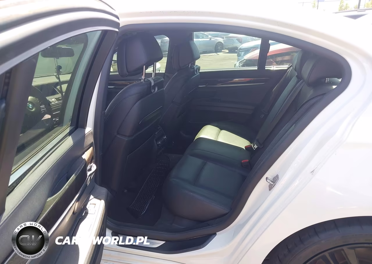 2013 BMW 740I VIN:WBAYA6C51DC995139 - 8