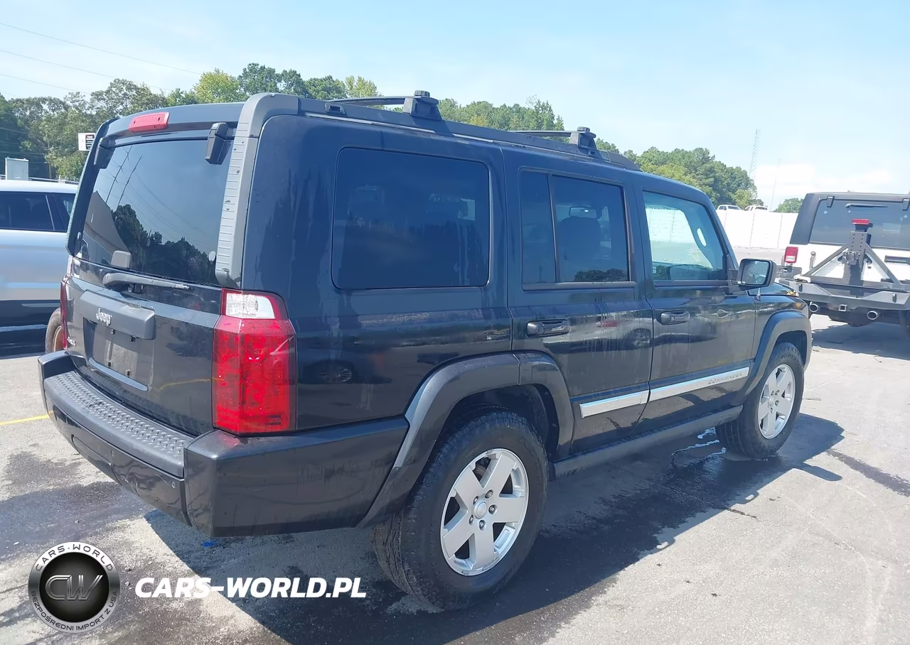 2010 Jeep Commander Sport VIN:1J4RG4GKXAC158731 - 4
