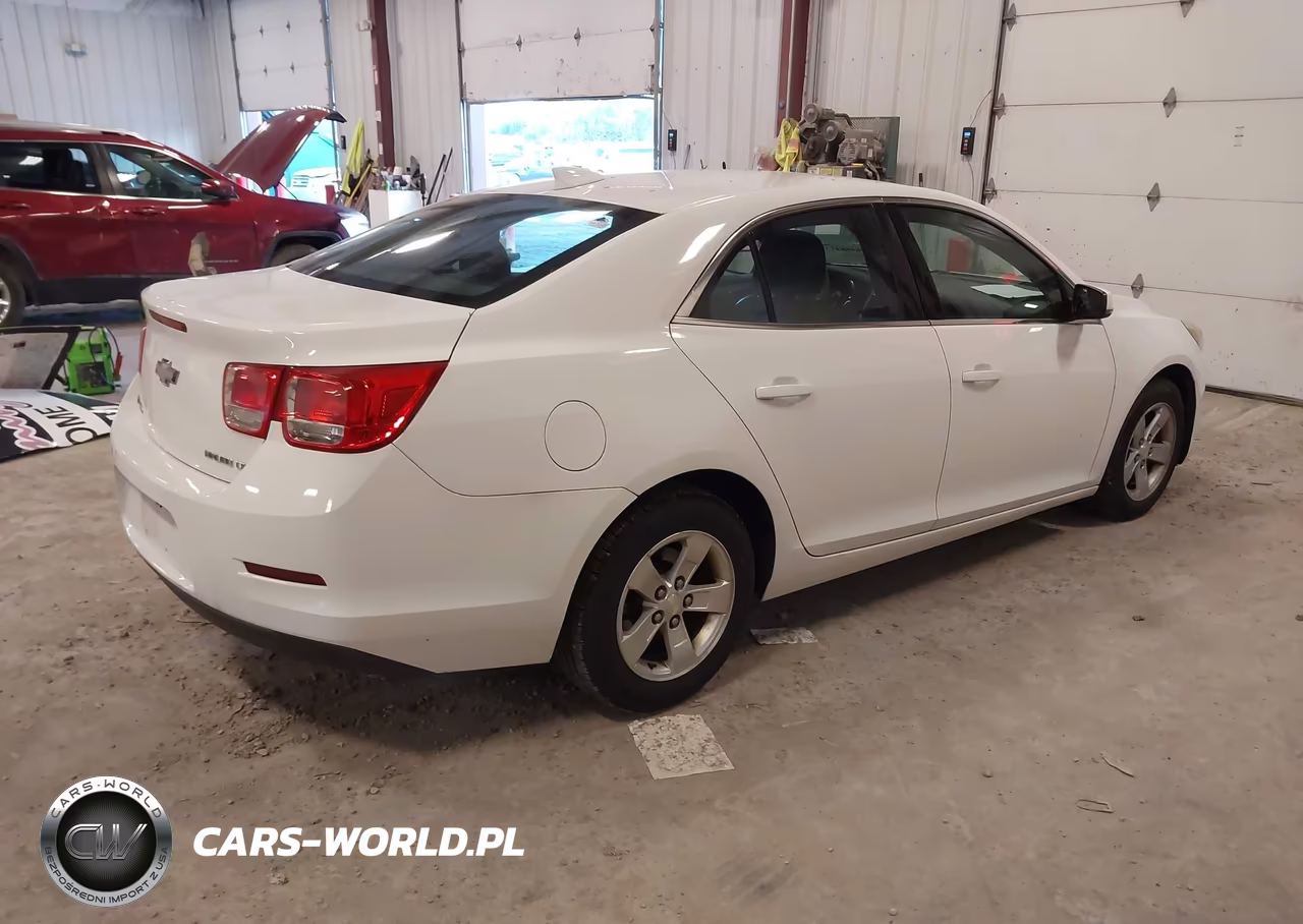 2015 Chevrolet Malibu 1Lt VIN:1G11C5SL1FF106519 - 4