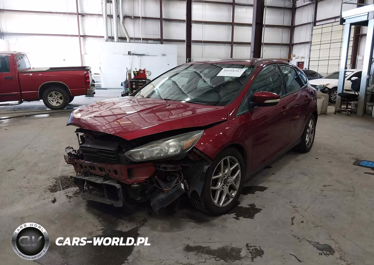 FORD FOCUS SE VIN:1FADP3K20FL275197 - 2