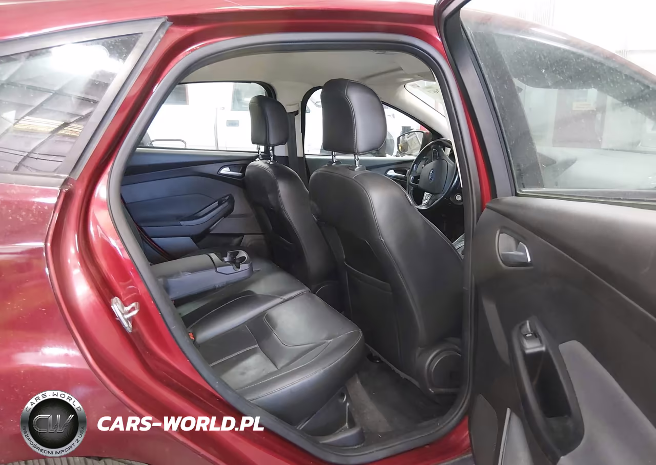 FORD FOCUS SE VIN:1FADP3K20FL275197 - 8