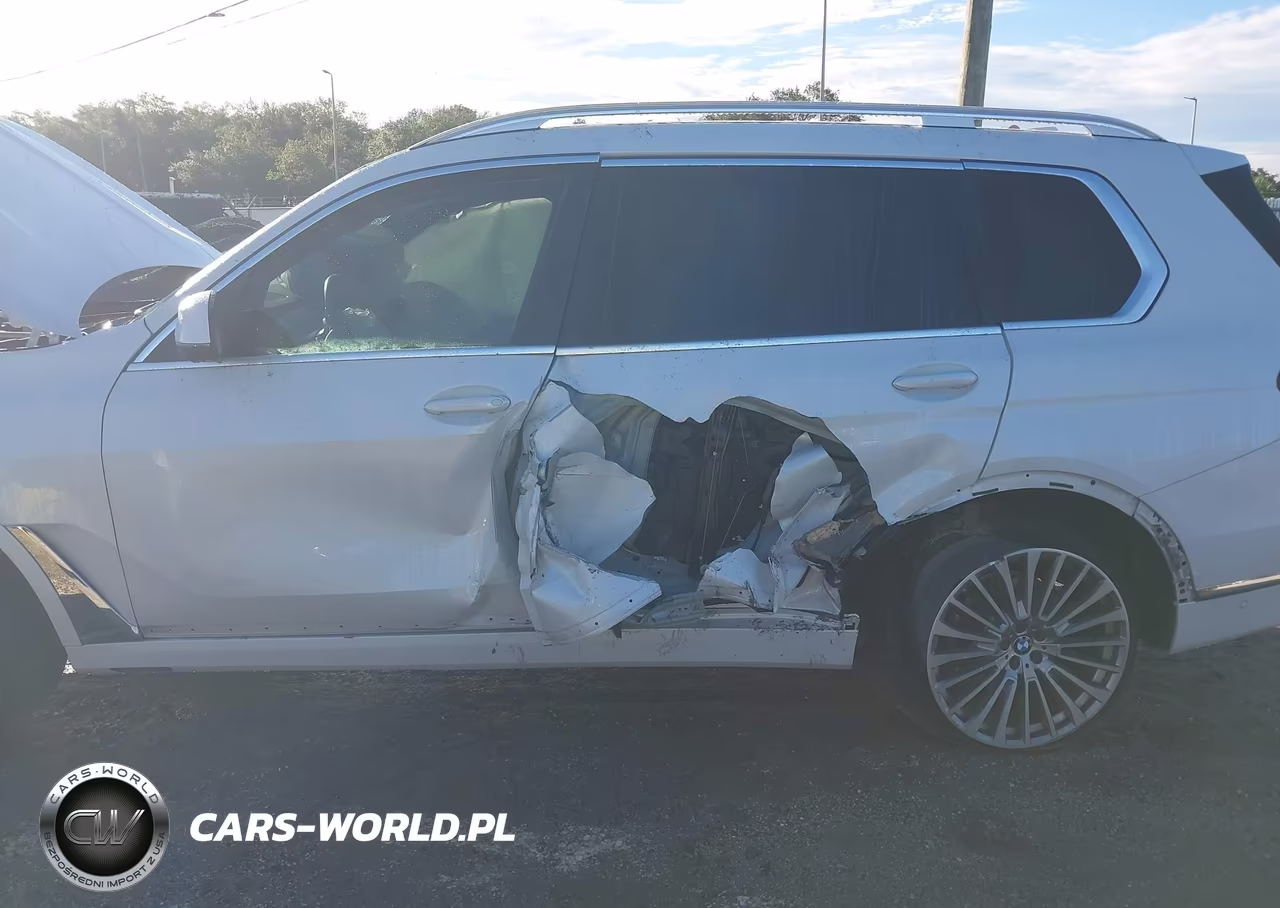 2023 BMW X7 xDrive40I VIN:5UX23EM00P9P64457 - 6