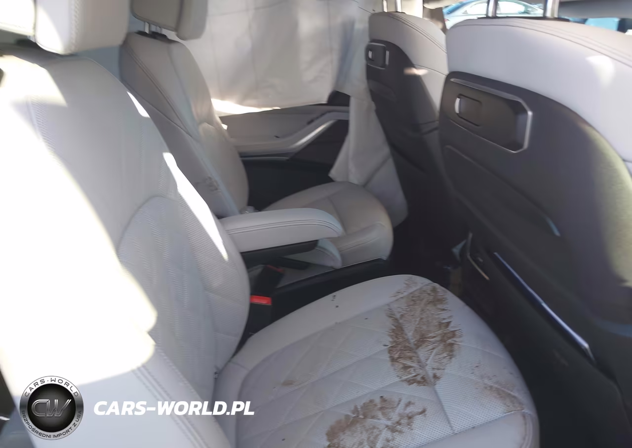 2023 BMW X7 xDrive40I VIN:5UX23EM00P9P64457 - 8