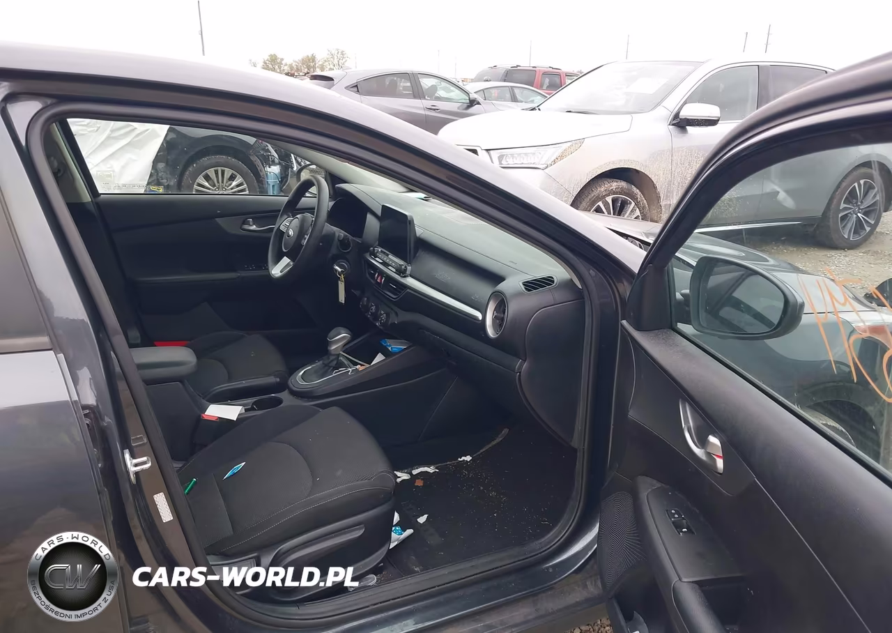 2021 Kia Forte Lxs VIN:3KPF24AD3ME415033 - 5