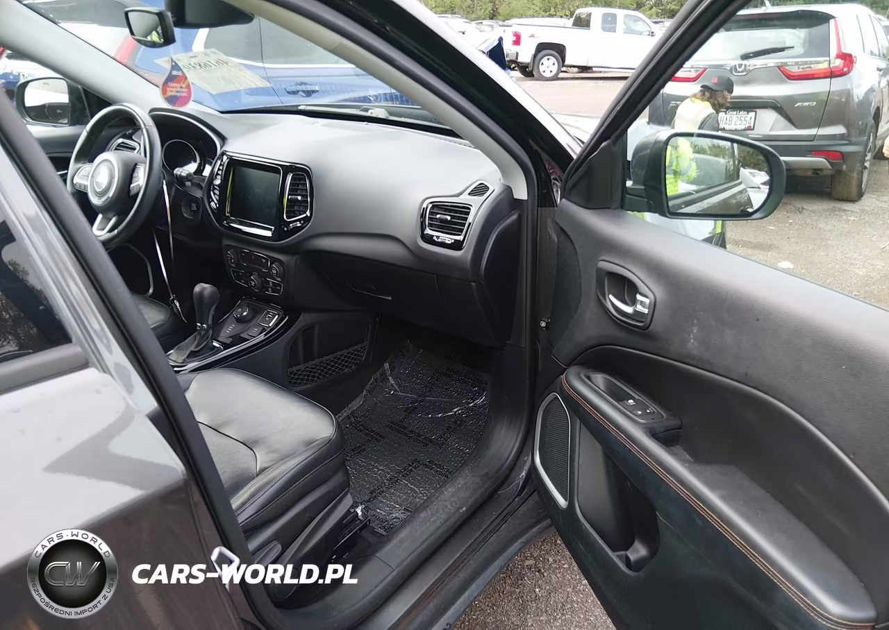 2019 Jeep Compass Limited 4X4 VIN:3C4NJDCB7KT761265 - 5