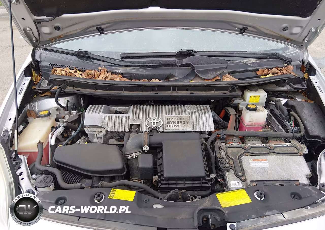 2011 Toyota Prius Two VIN:JTDKN3DU0B1474343 - 10