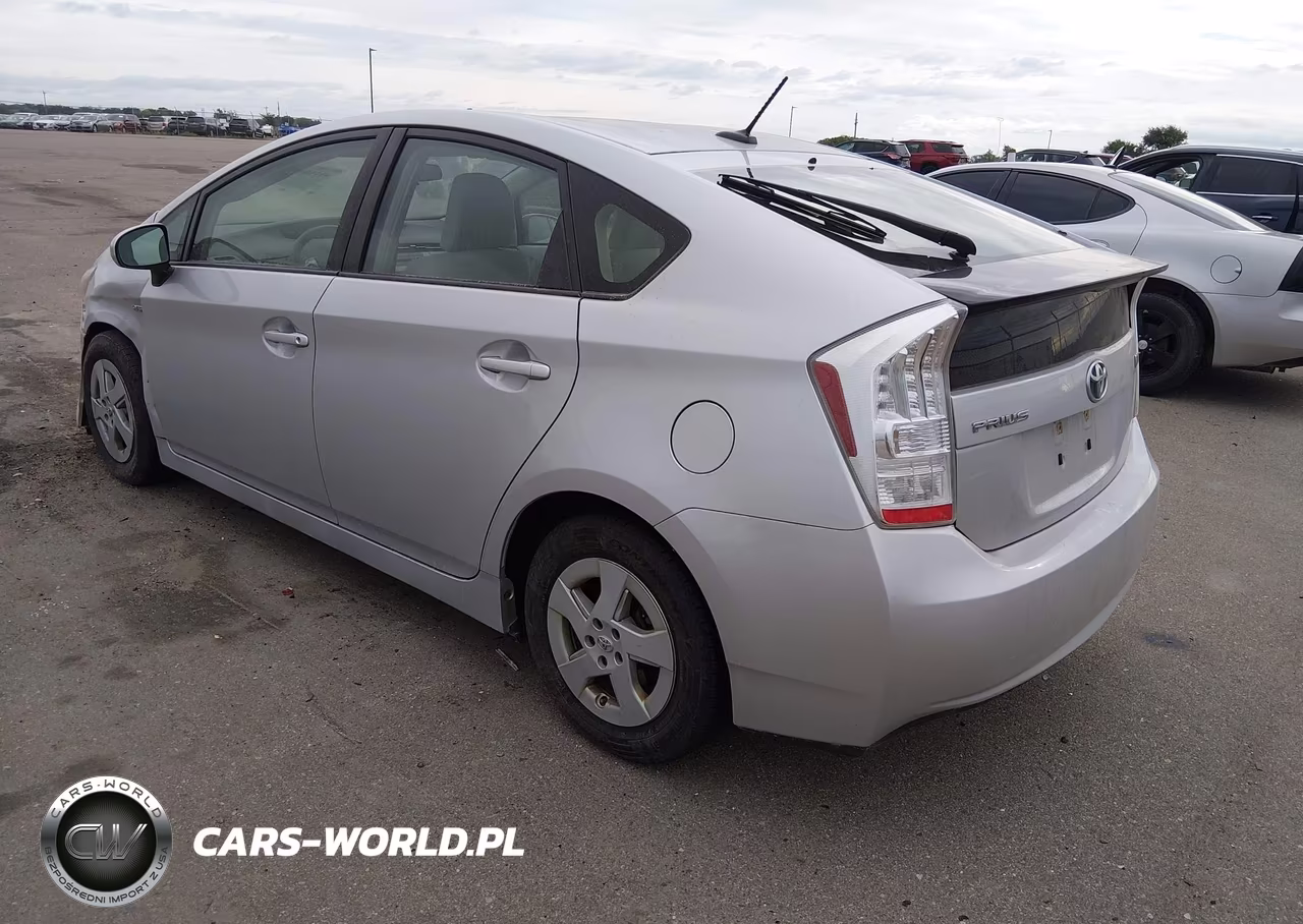 2011 Toyota Prius Two VIN:JTDKN3DU0B1474343 - 3