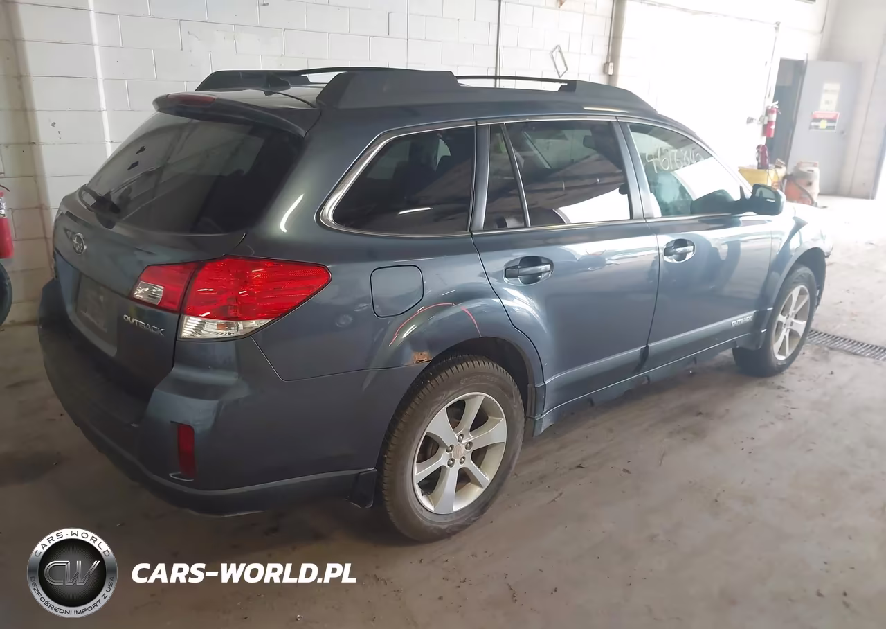 2014 Subaru Outback 2.5I Premium VIN:4S4BRCCC9E3286325 - 4