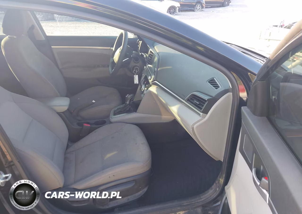 2019 Hyundai Elantra Sel VIN:5NPD84LF5KH411496 - 5
