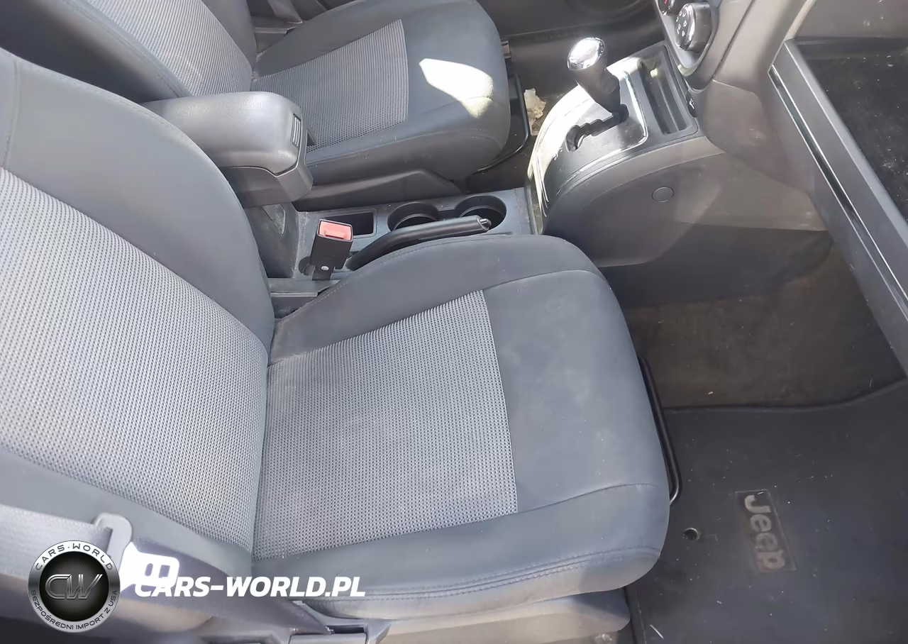 2015 Jeep Patriot Altitude Edition VIN:1C4NJPBA5FD389771 - 5