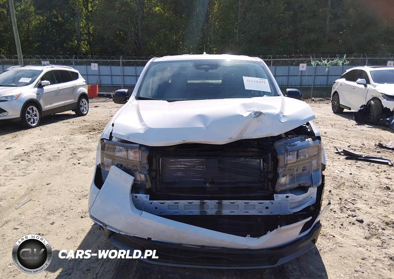 2025 Ford Maverick Xlt VIN:3FTTW8J3XSRB28011 - 12