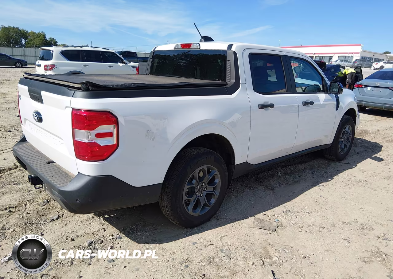 2025 Ford Maverick Xlt VIN:3FTTW8J3XSRB28011 - 4