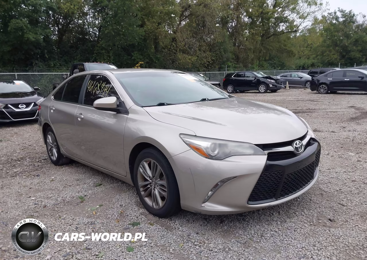 2015 Toyota Camry Se – zdjęcie 1 z 18