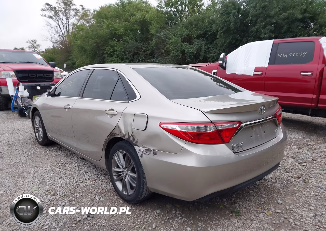 2015 Toyota Camry Se VIN:4T1BF1FK5FU995782 - 3