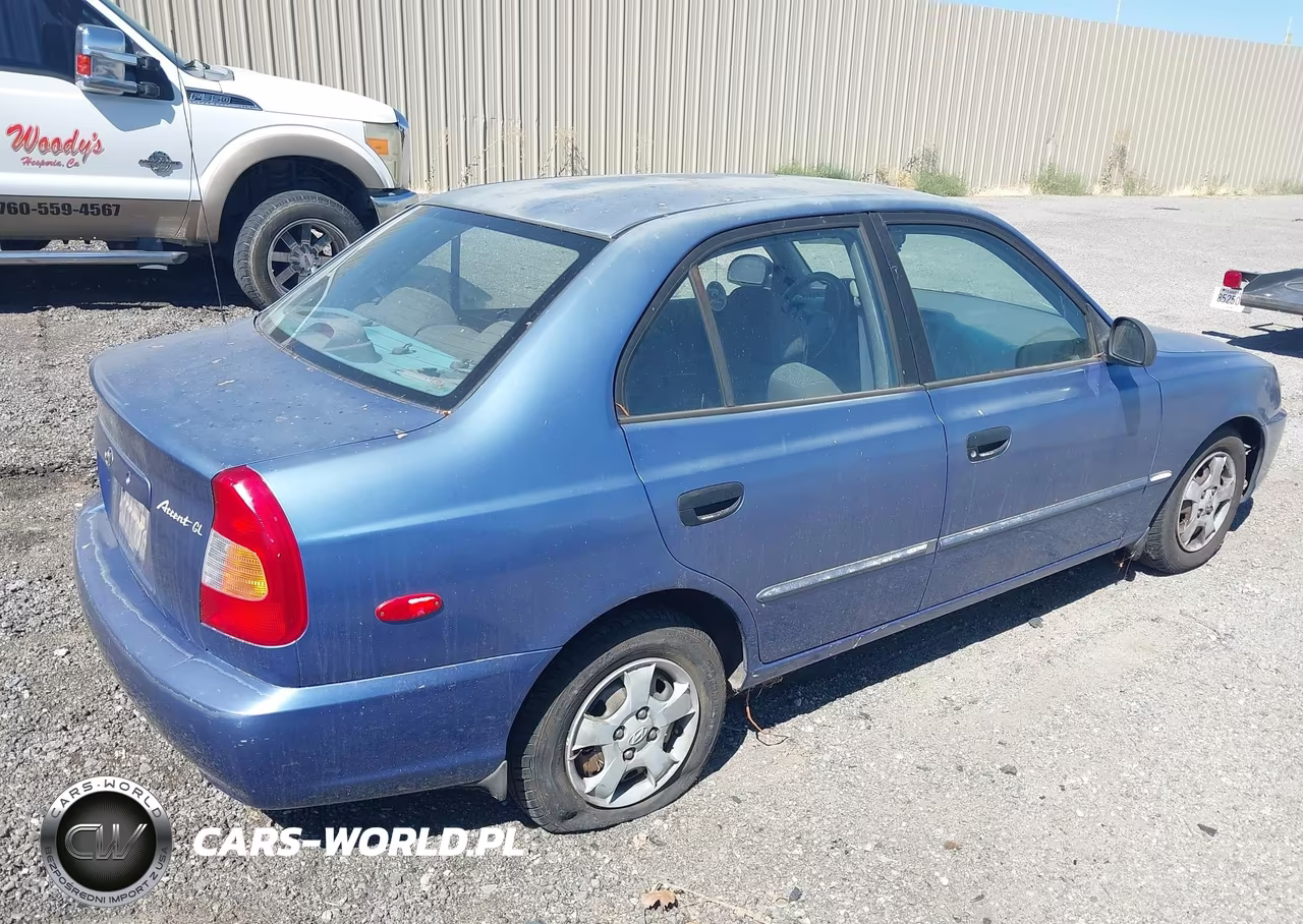 2002 Hyundai Accent Gl VIN:KMHCG45CX2U352738 - 4