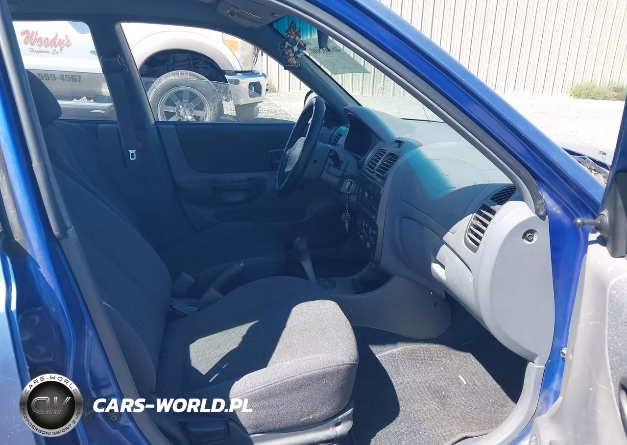 2002 Hyundai Accent Gl VIN:KMHCG45CX2U352738 - 5