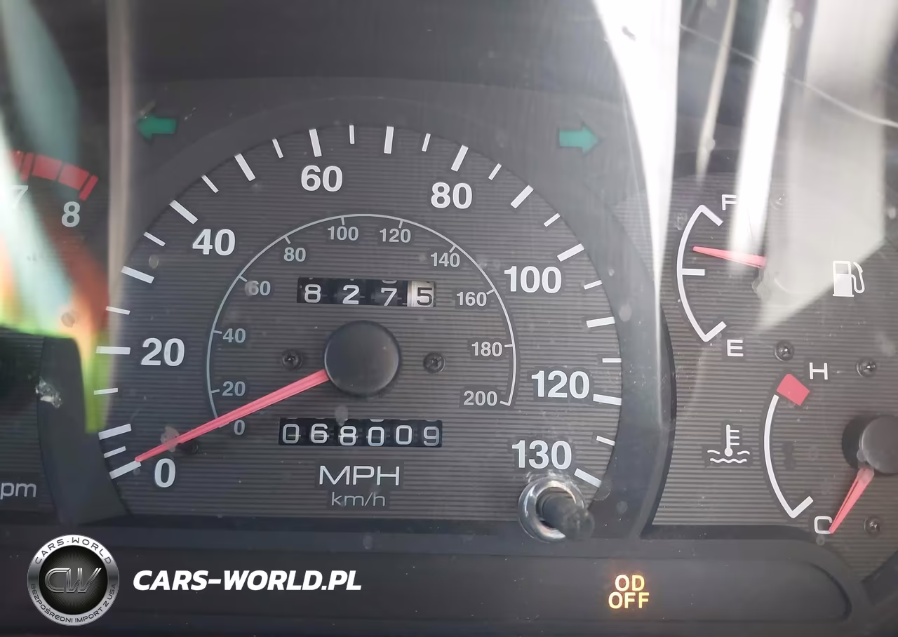 2002 Hyundai Accent Gl VIN:KMHCG45CX2U352738 - 7