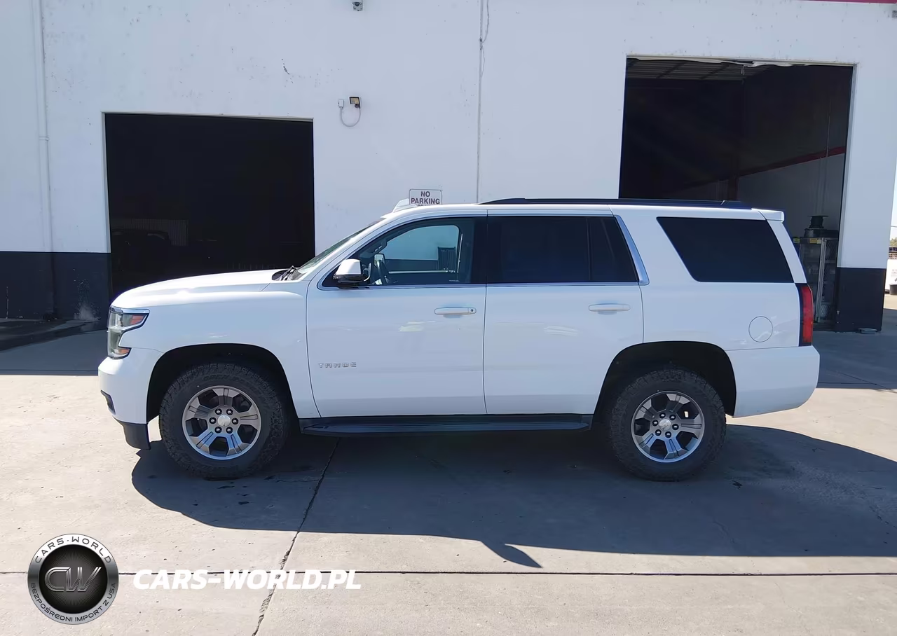 2018 Chevrolet Tahoe Ls VIN:1GNSKAEC5JR346979 - 14