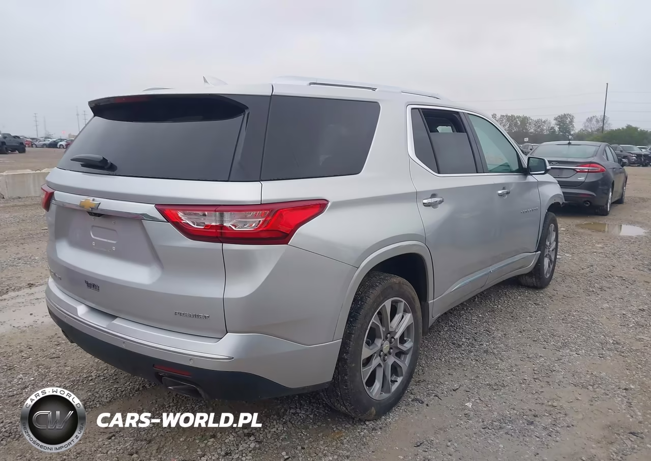2019 Chevrolet Traverse Premier VIN:1GNEVKKW0KJ272573 - 4