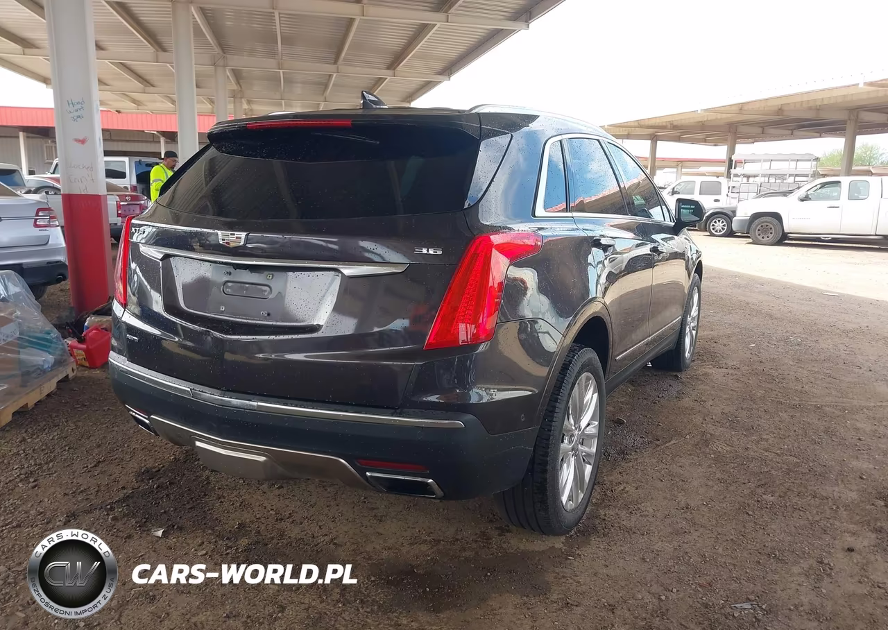 2017 Cadillac Xt5 Platinum VIN:1GYKNFRS1HZ121607 - 4