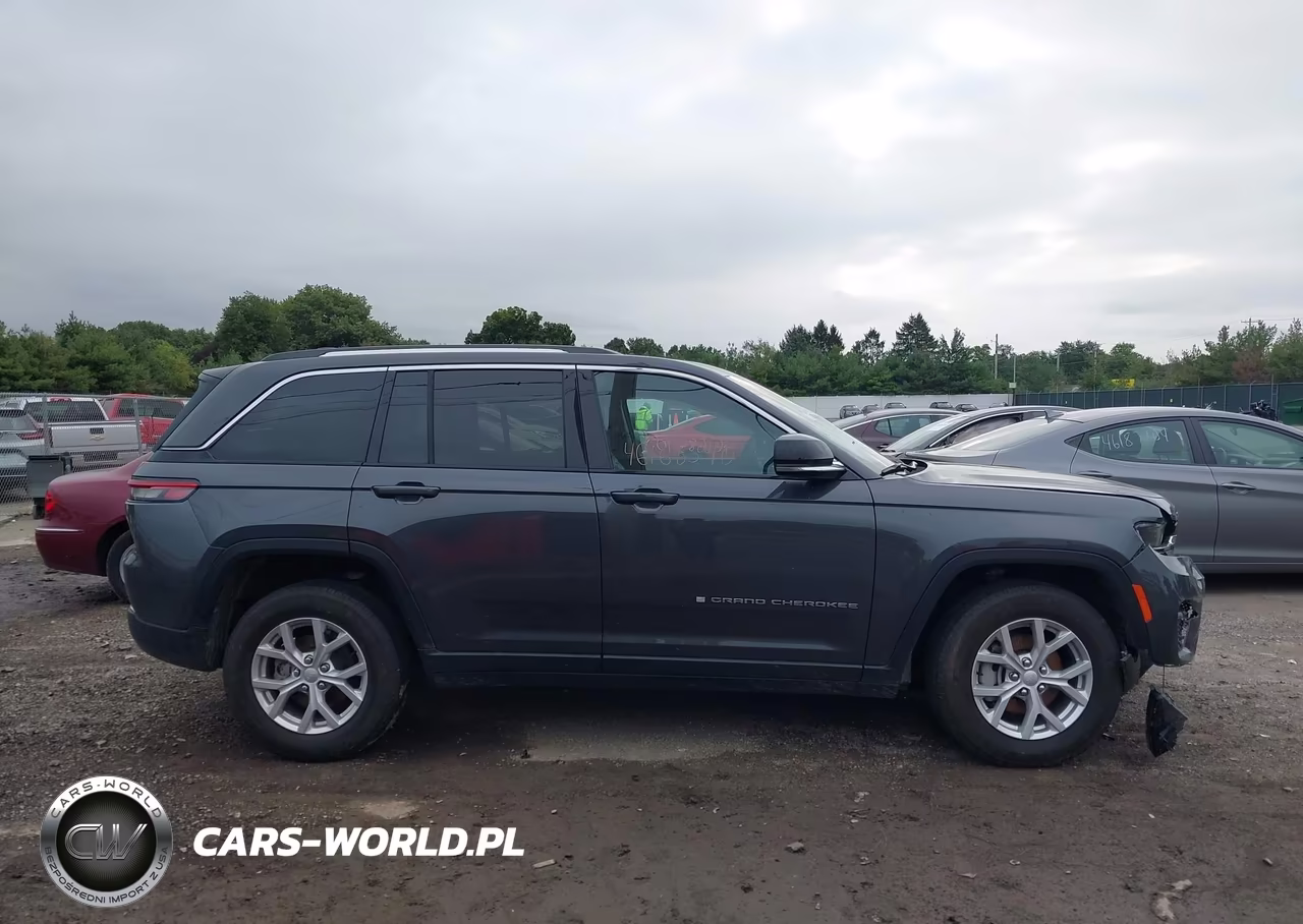 2023 Jeep Grand Cherokee Limited 4X4 VIN:1C4RJHBG3PC667201 - 14
