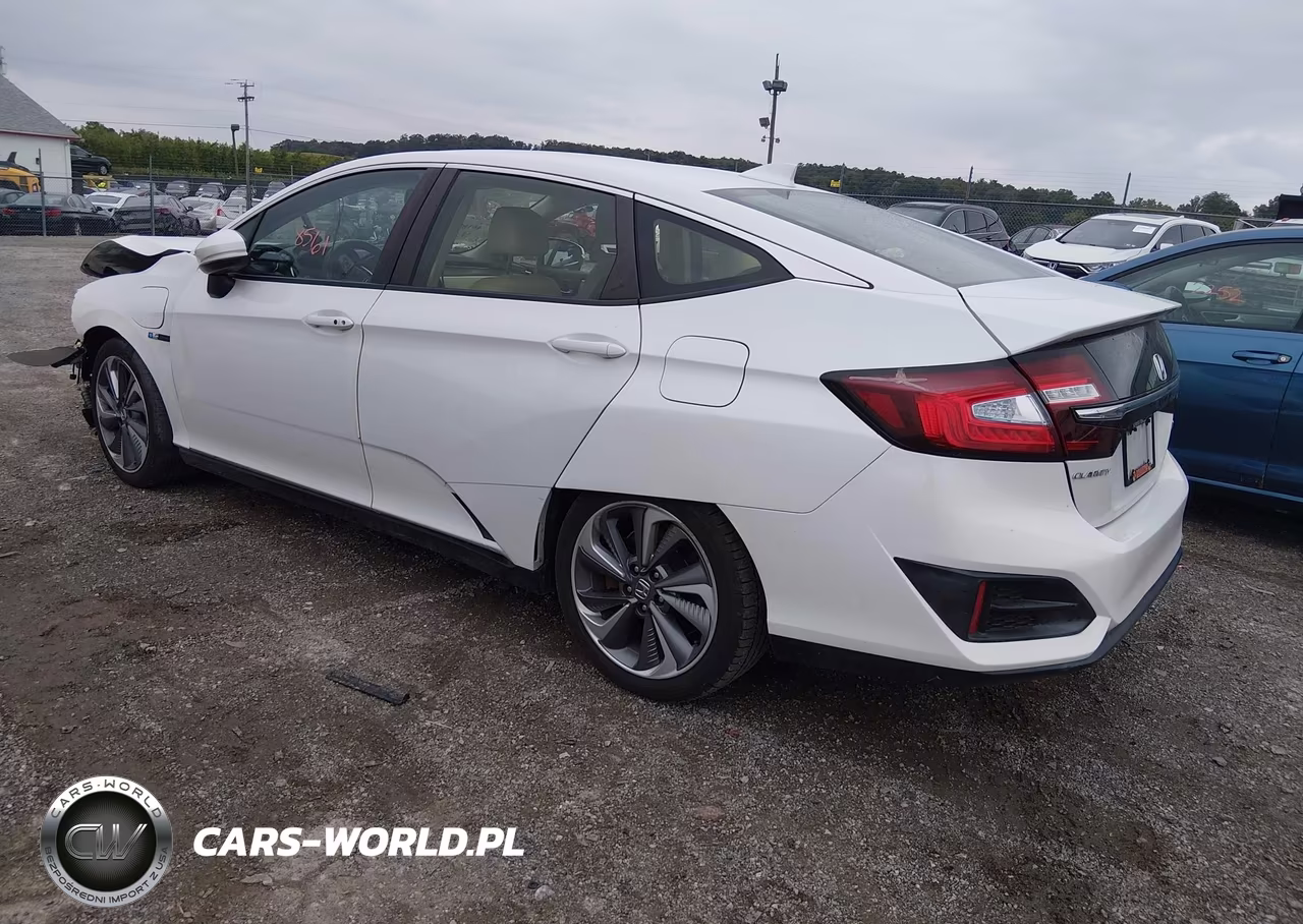 2018 Honda Clarity Plug-In Hybrid VIN:JHMZC5F1XJC001814 - 3